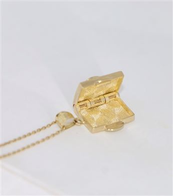 a8bfcd06-de7b-4257-be5d-9293a183eb5b